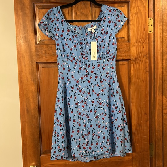 BB Dakota Blue Floral Mini Dress, 6, NWT - Picture 6 of 10